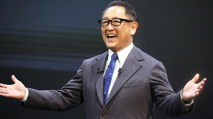 Αποχωρεί από CEO και γίνεται πρόεδρος της Toyota o Akio Toyoda